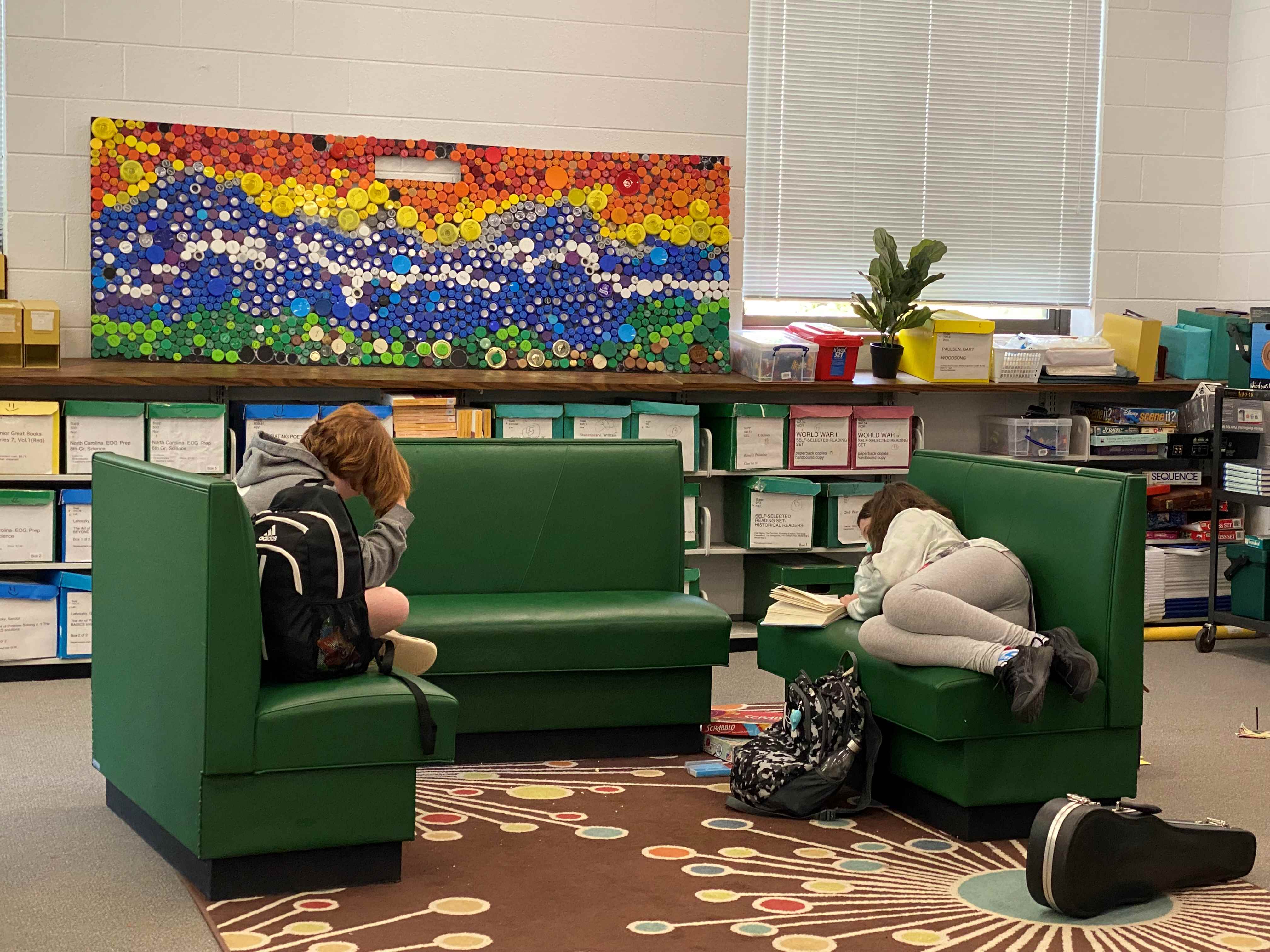 Reynolds students relax on Mental Health Day 