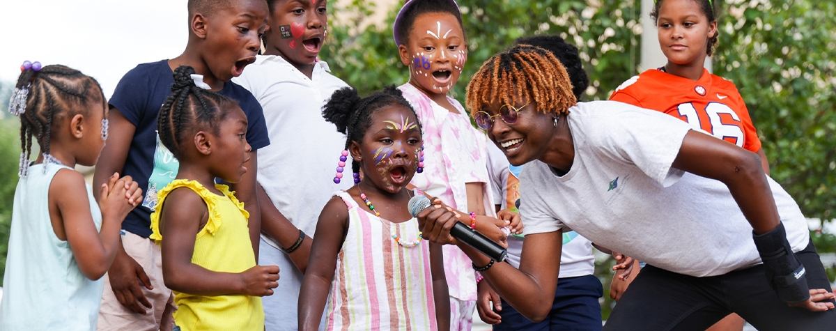 Children Singing